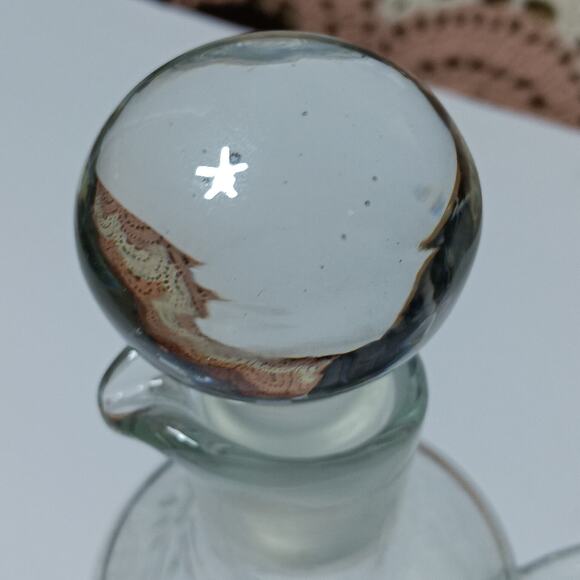 Crystal Decanter 11" tall (sith stopper) Clear Floral Cut Design Handle - Picture 5 of 13